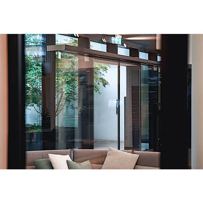 Dormakaba ES400 Proline automatic sliding door